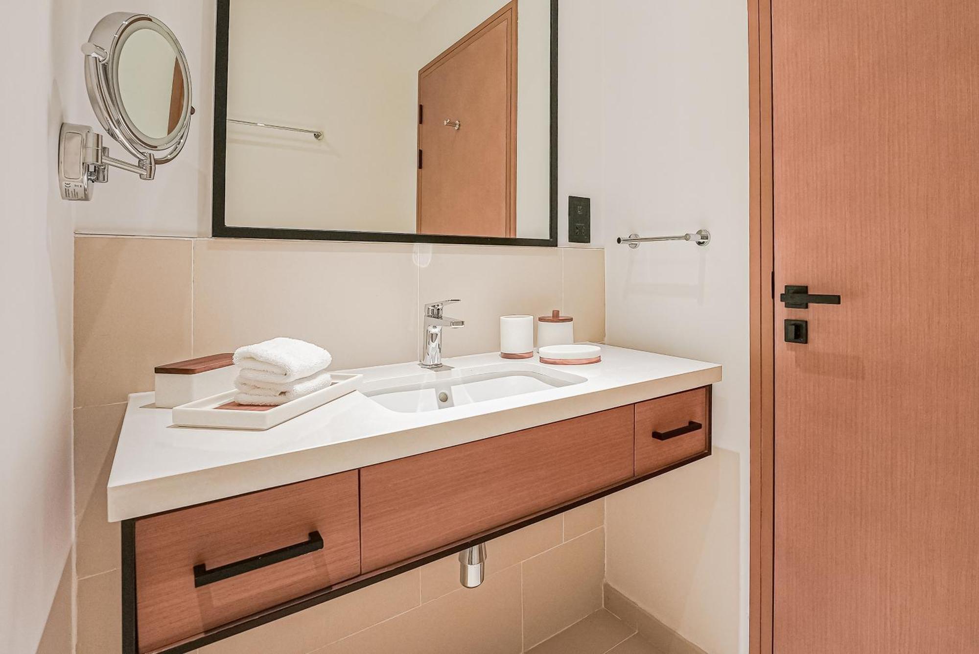 Apartamento Modern 2Br High Floor Haven In Vida Dubai Marina Exterior foto