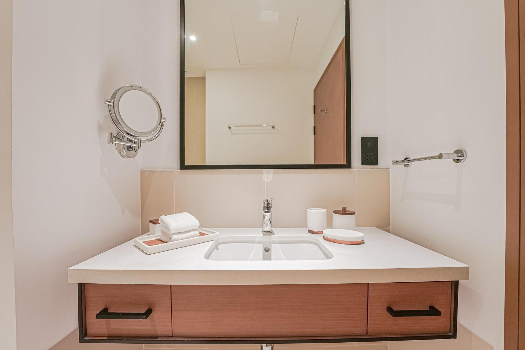 Apartamento Modern 2Br High Floor Haven In Vida Dubai Marina Exterior foto